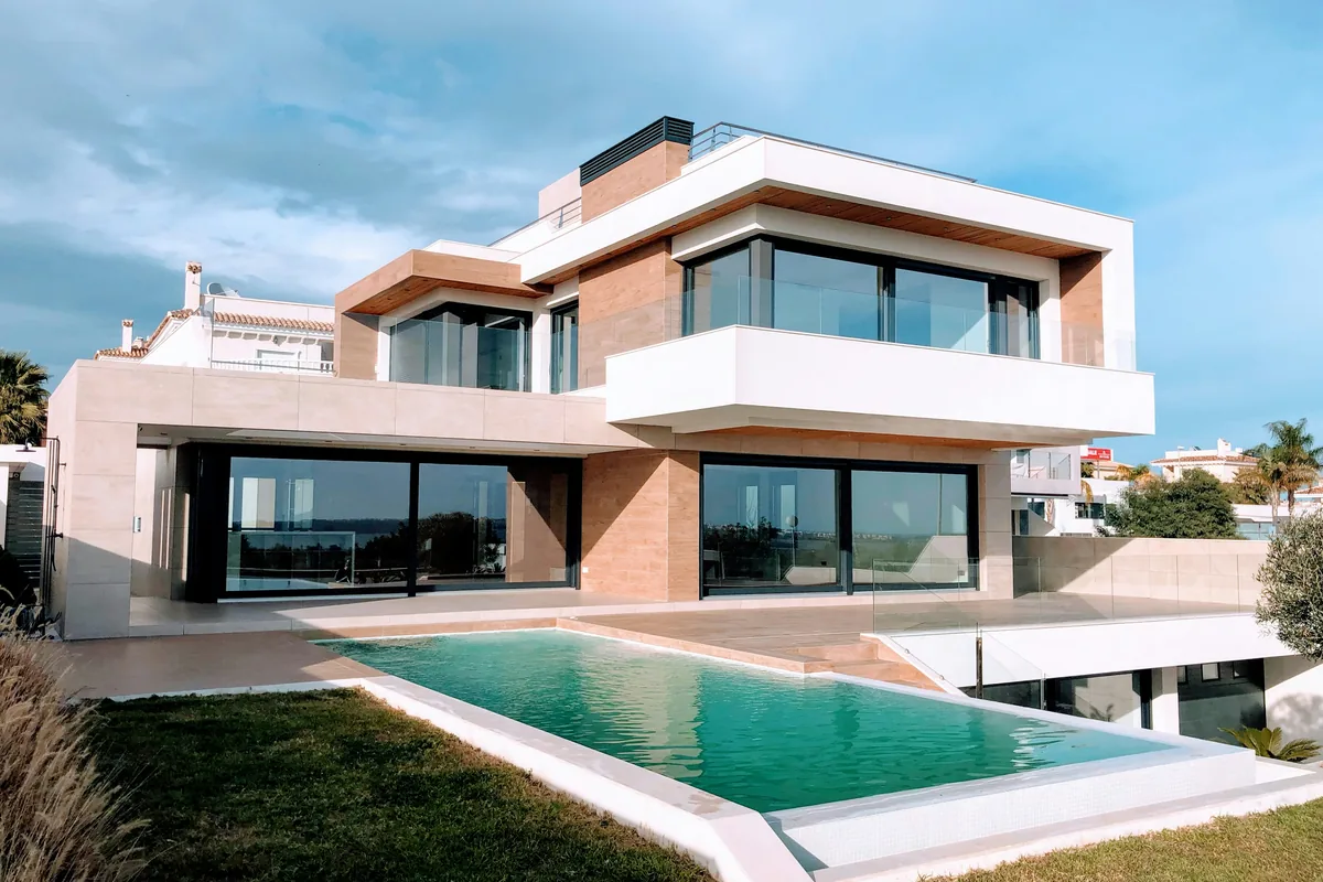 Maison immobilière revalorisée